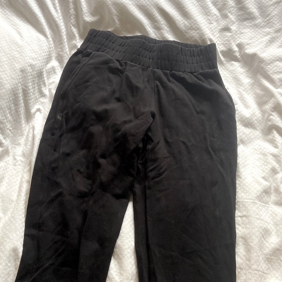 Cabi joggers - Picture 1 of 4